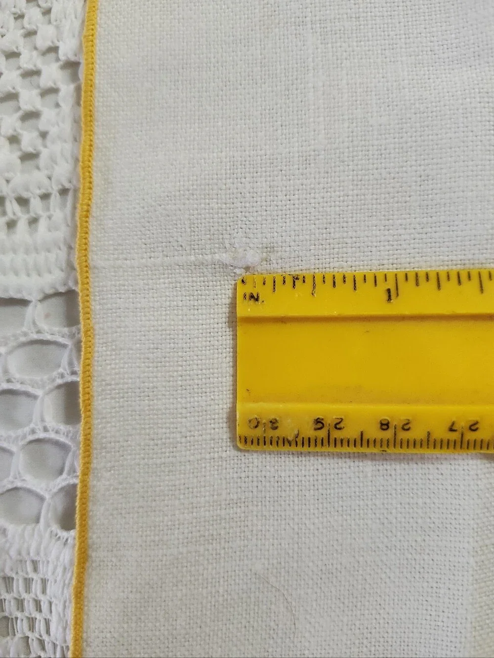 Lot of 6 Vintage Vera Neumann Yellow Daffodil Linen Placemat Napkins